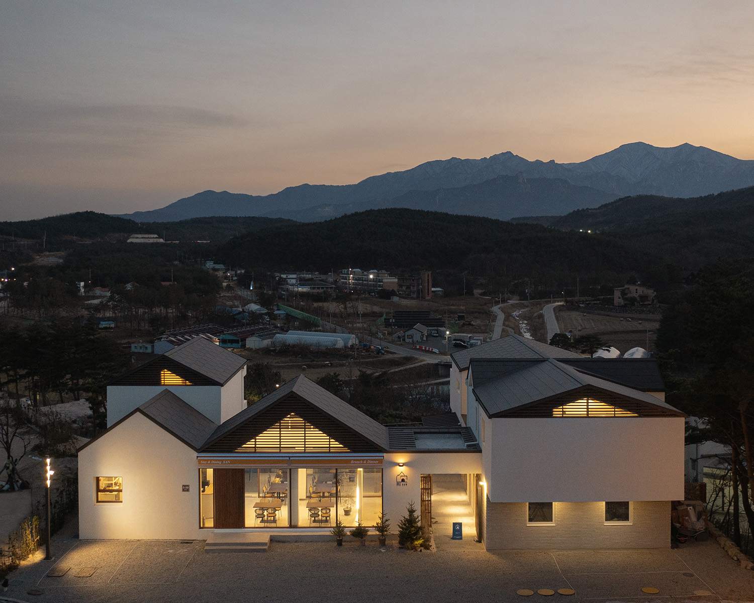 고성 스테이 앤 다이닝.jpg